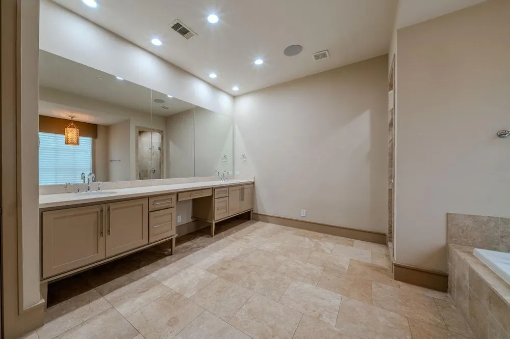 1423 Lake Pointe Parkway Sugar Land, TX 77478