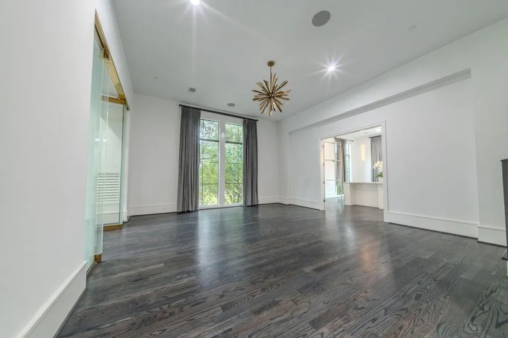 1423 Lake Pointe Parkway Sugar Land, TX 77478