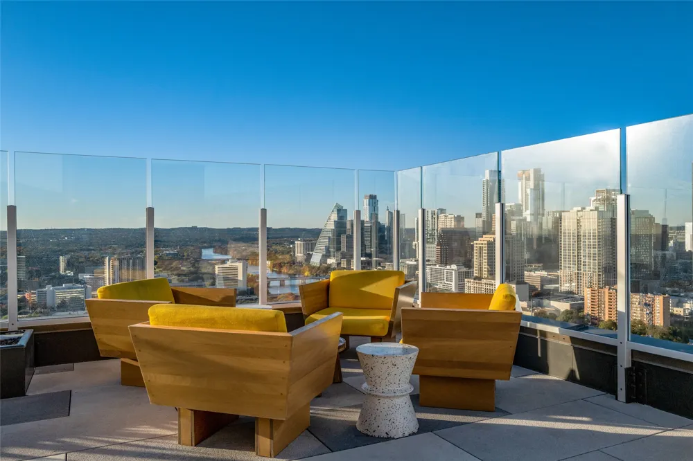48 East Avenue #2504 Austin, TX 78701
