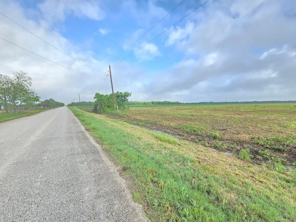 6932 Beard Road Needville, TX 77461