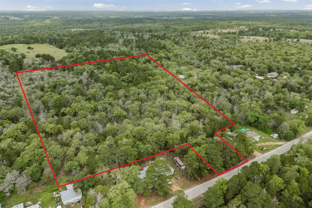 Commanche Drive Smithville, TX 78957