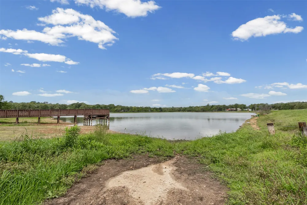 Commanche Drive Smithville, TX 78957