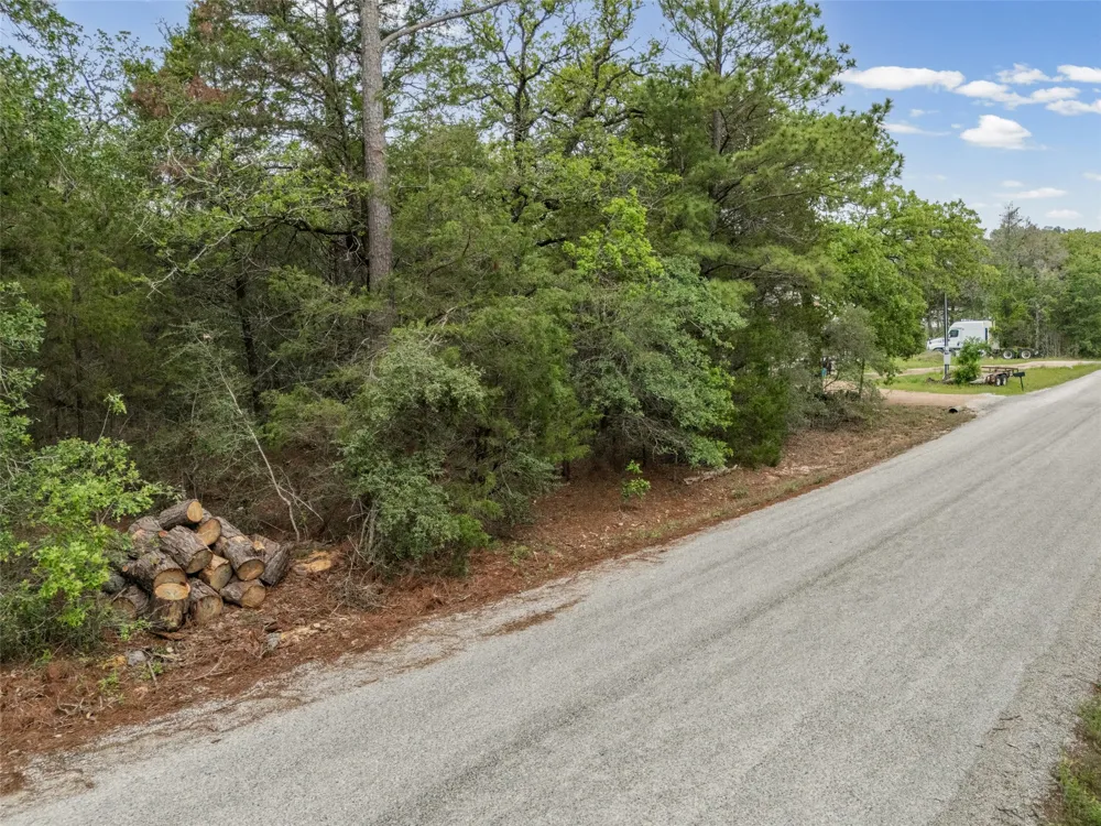 Commanche Drive Smithville, TX 78957