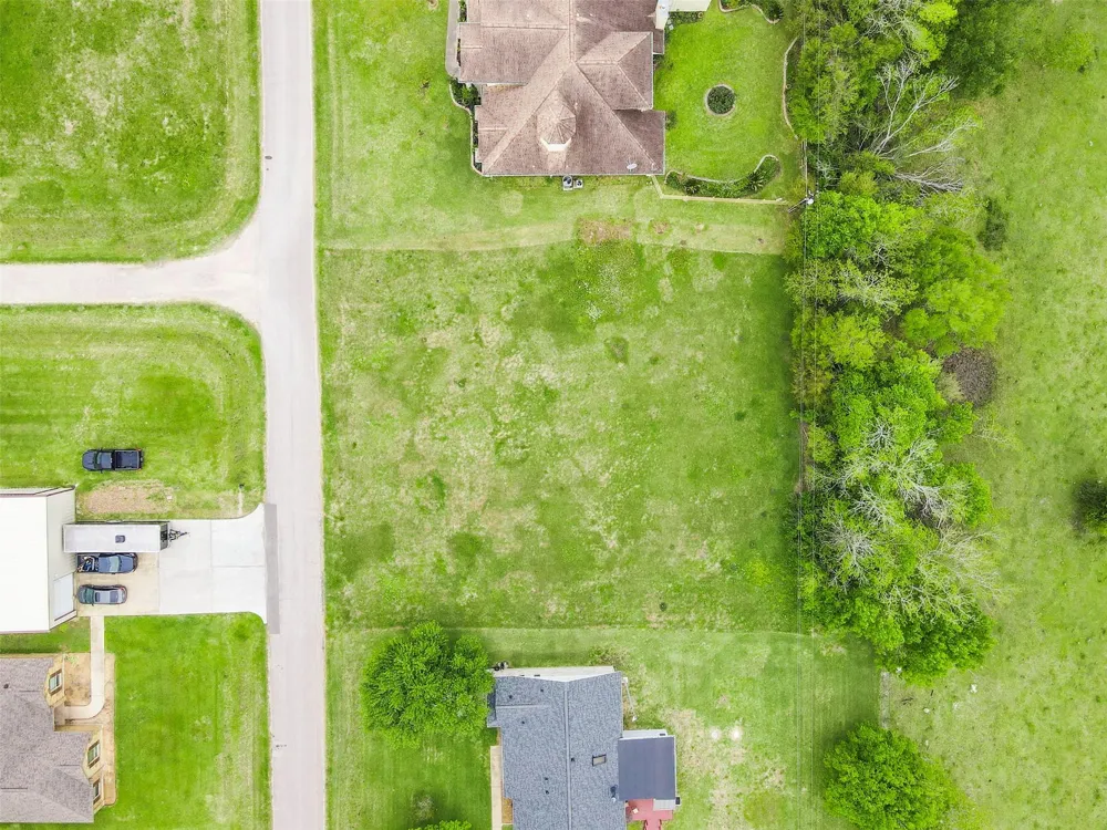 19 Hal Mclain Road Manvel, TX 77578