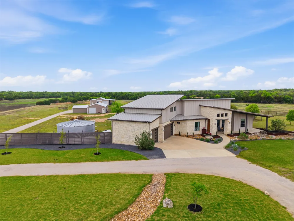 215 Mesa Vista Drive Leander, TX 78641