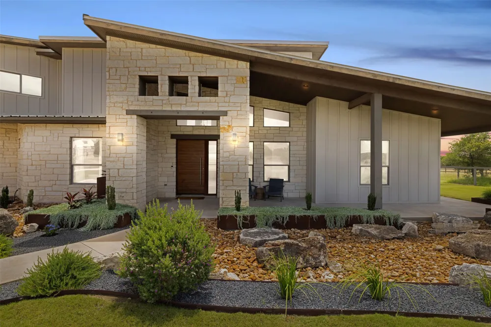 215 Mesa Vista Drive Leander, TX 78641