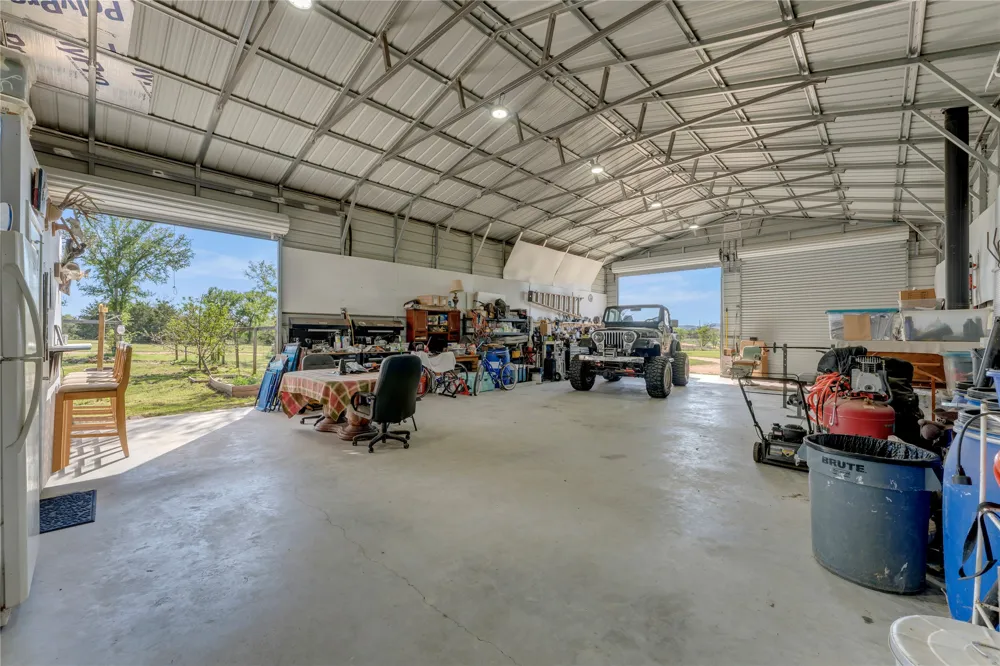 6475 County Road 216 Llano, TX 78643
