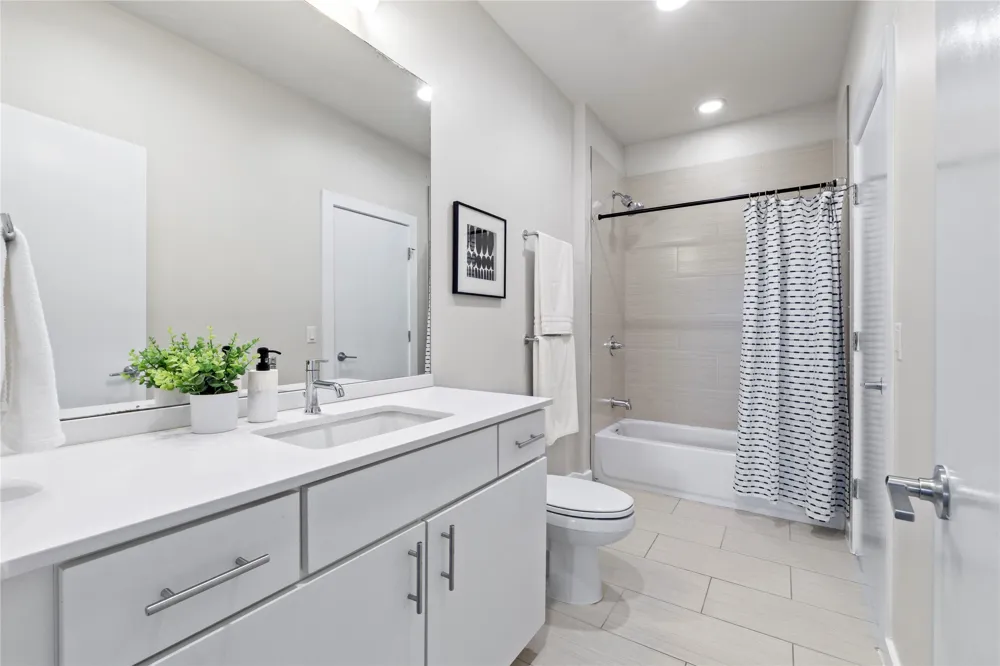 3001 Del Curto Road #35 Austin, TX 78704