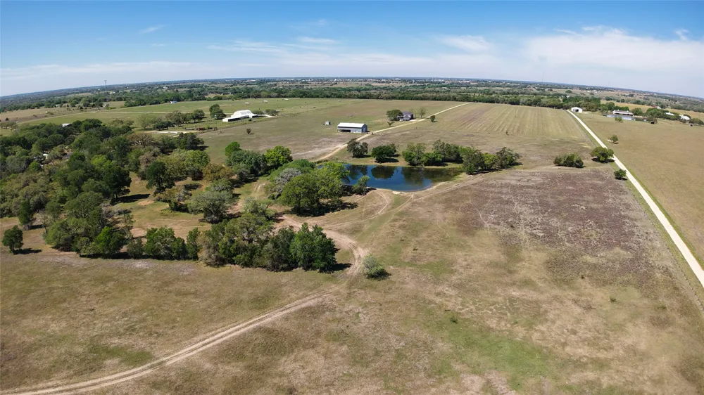 2745 Holub Road Schulenburg, TX 78956