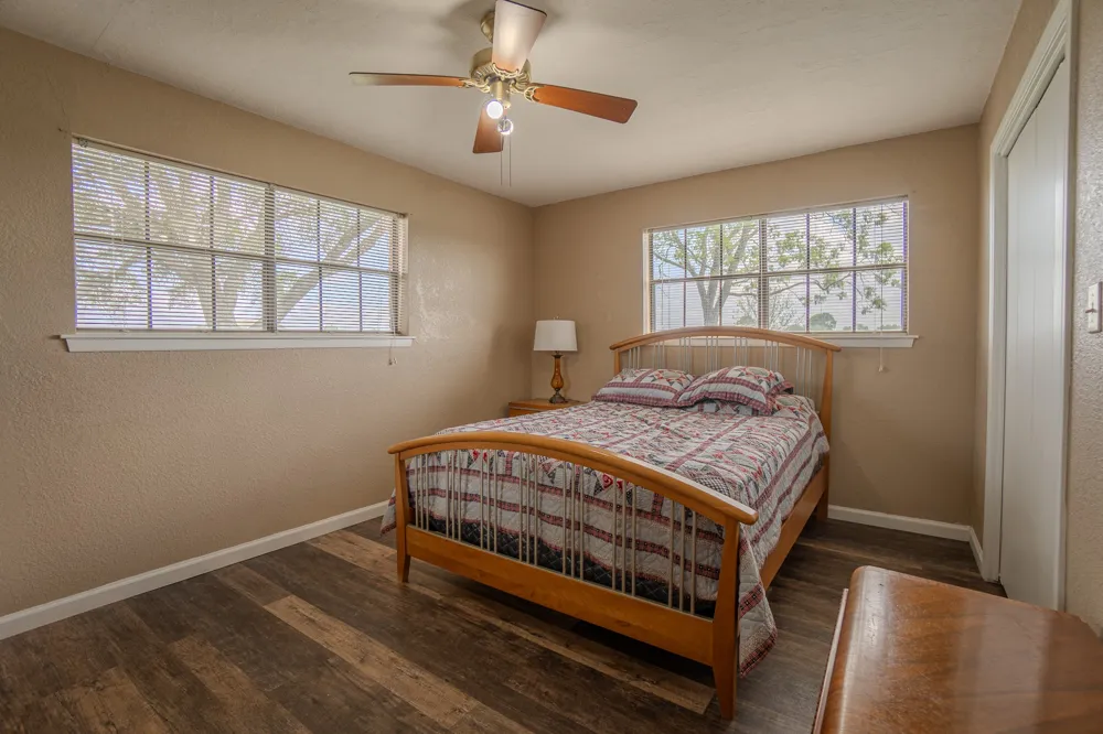 2745 Holub Road Schulenburg, TX 78956