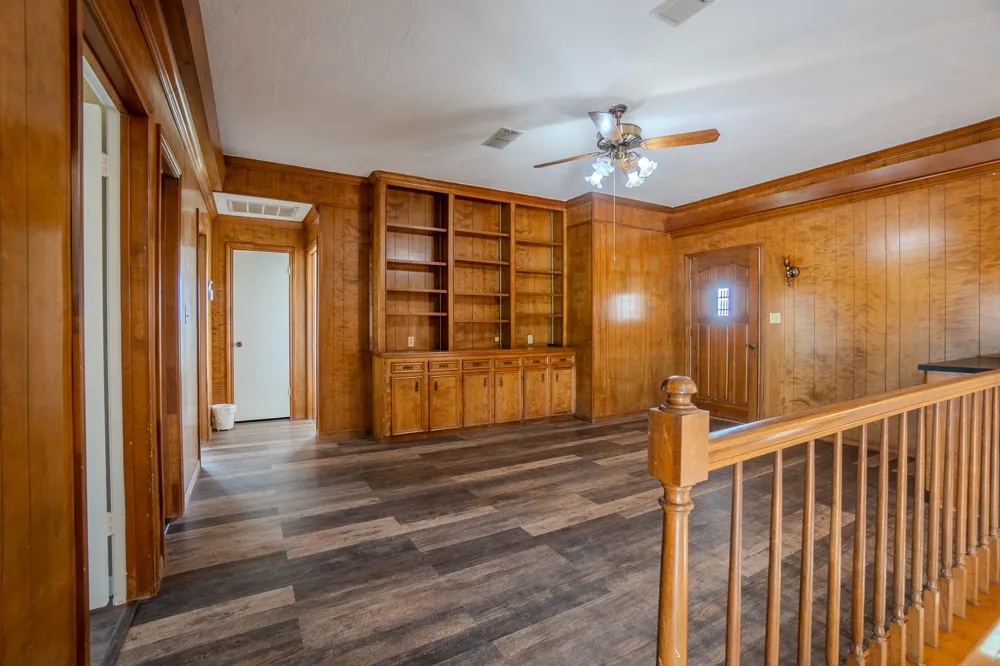 2745 Holub Road Schulenburg, TX 78956