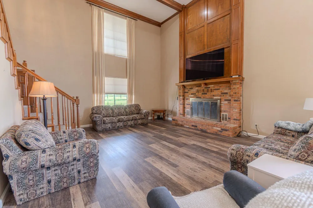2745 Holub Road Schulenburg, TX 78956