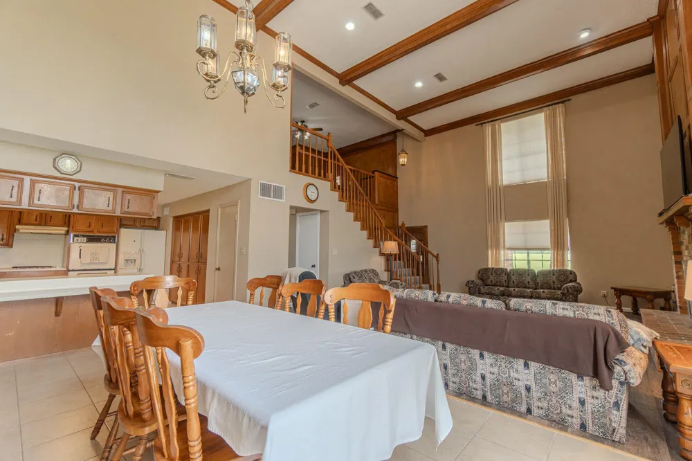 2745 Holub Road Schulenburg, TX 78956