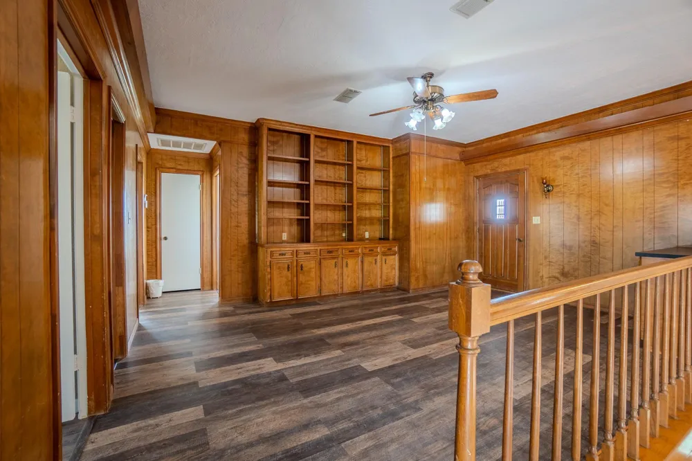 2745 Holub Road Schulenburg, TX 78956