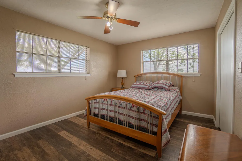 2745 Holub Road Schulenburg, TX 78956