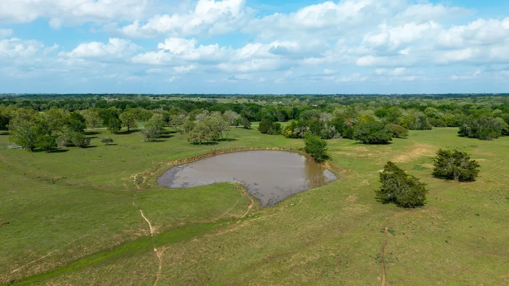 2745 Holub Road Schulenburg, TX 78956