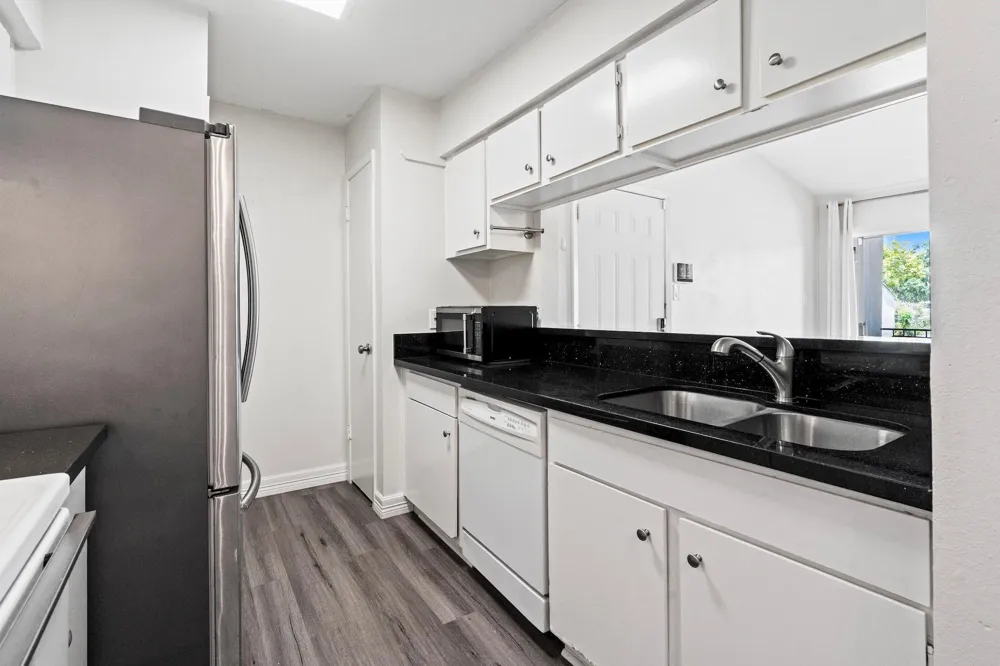 3300 Pebblebrook Drive #104 Seabrook, TX 77586