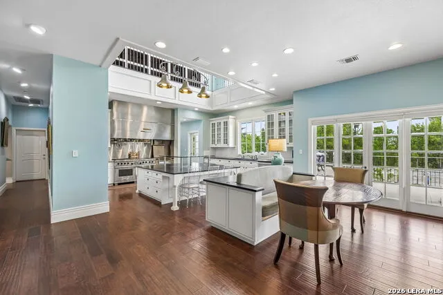 999 SCHWARZLOSE RD New Braunfels, TX 78130