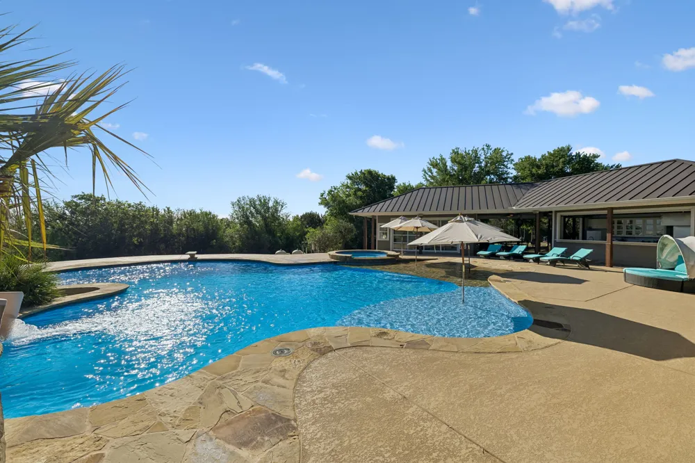 999 Schwarzlose Road New Braunfels, TX 78130