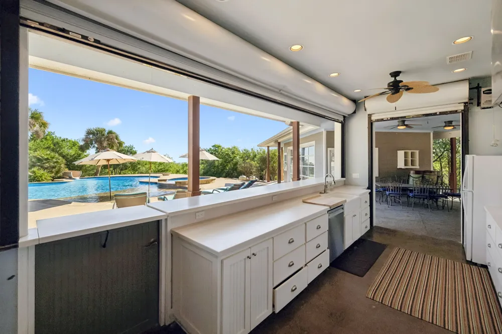 999 Schwarzlose Road New Braunfels, TX 78130
