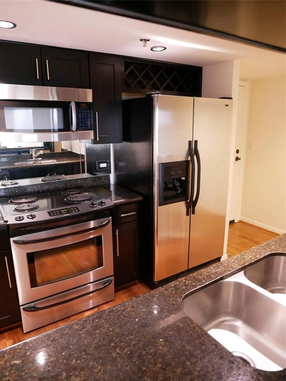 3525 Sage Road #1001 Houston, TX 77056
