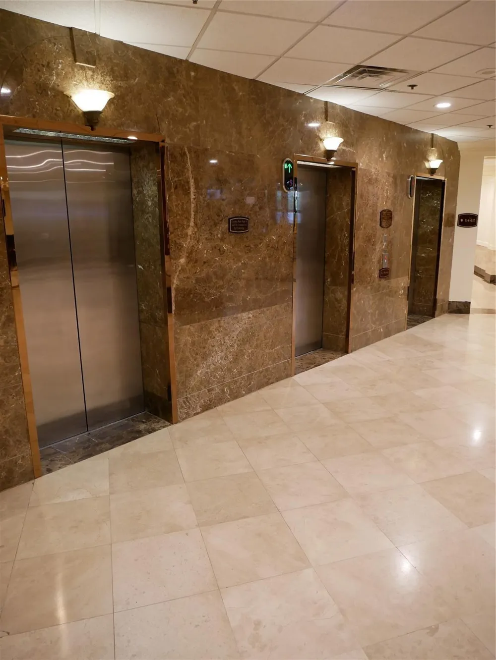3525 Sage Road #1001 Houston, TX 77056
