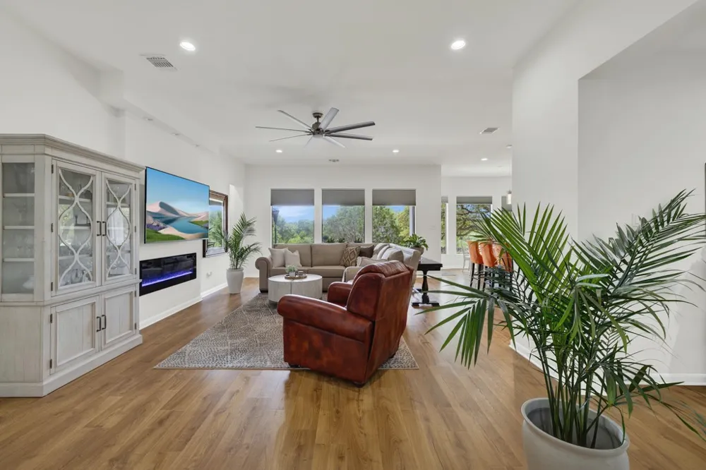 105 John Bird Blanco, TX 78606