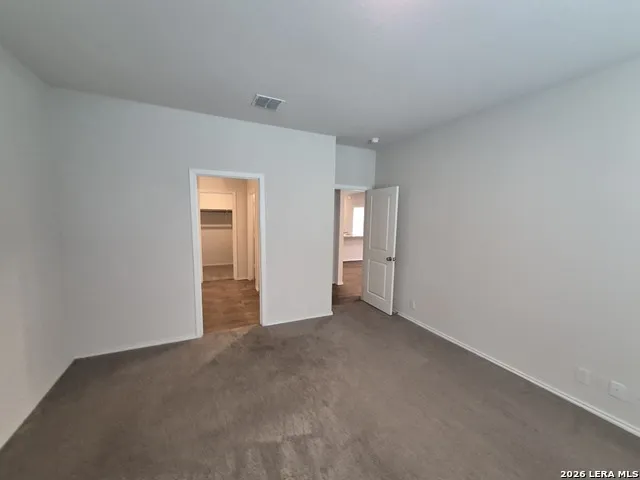 465 MIDDLE GREEN LOOP Floresville, TX 78114