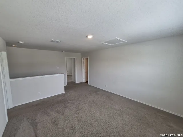 465 MIDDLE GREEN LOOP Floresville, TX 78114
