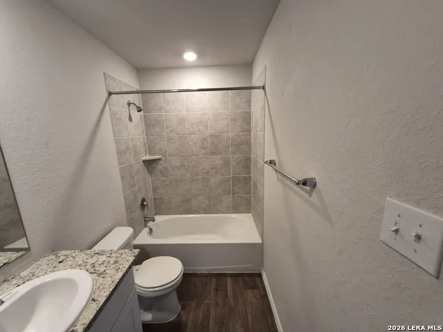 465 MIDDLE GREEN LOOP Floresville, TX 78114