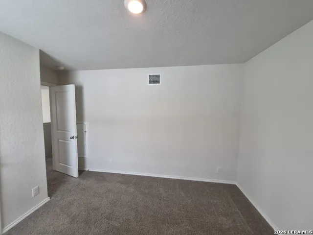 465 MIDDLE GREEN LOOP Floresville, TX 78114
