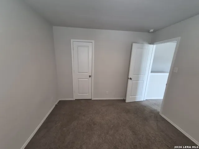 465 MIDDLE GREEN LOOP Floresville, TX 78114