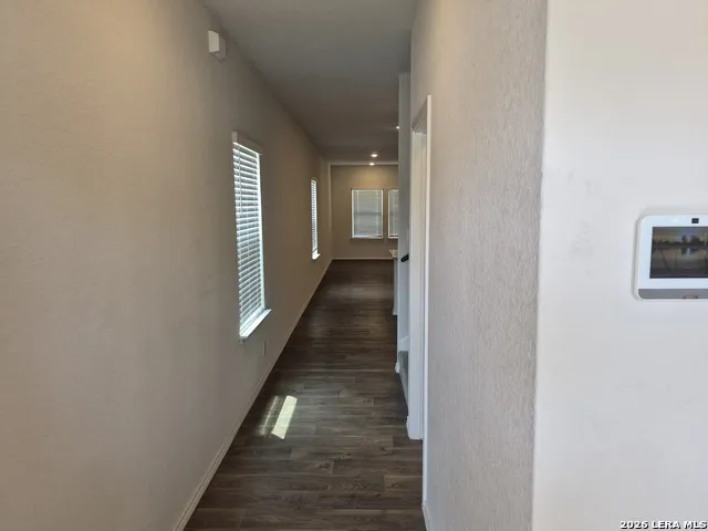 465 MIDDLE GREEN LOOP Floresville, TX 78114