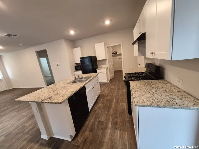 465 MIDDLE GREEN LOOP Floresville, TX 78114