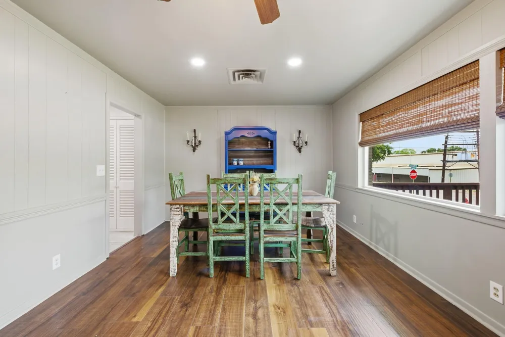 305 Harvey Street Caldwell, TX 77836