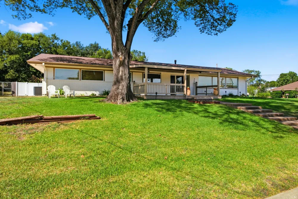 305 Harvey Street Caldwell, TX 77836