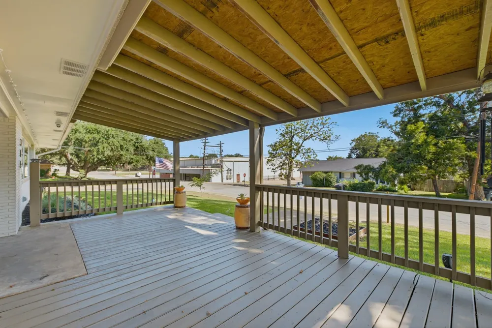 305 Harvey Street Caldwell, TX 77836