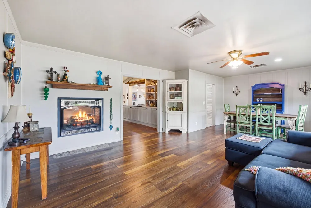 305 Harvey Street Caldwell, TX 77836