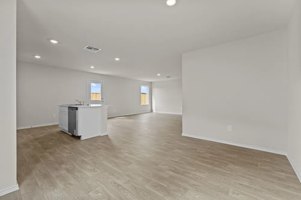 140 Langston Drive Maxwell, TX 78640