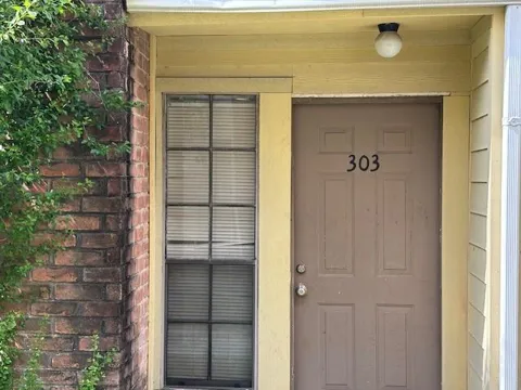 10501 South Drive #303