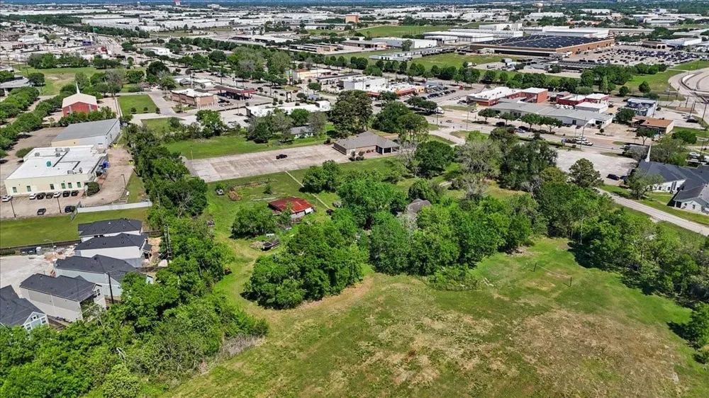 118 Staffordshire Road Stafford, TX 77477