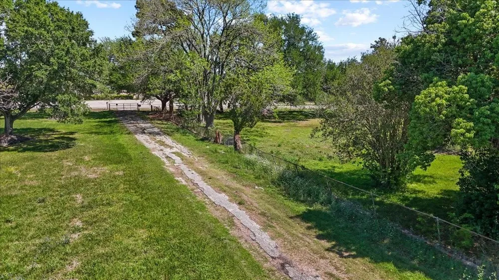 118 Staffordshire Road Stafford, TX 77477