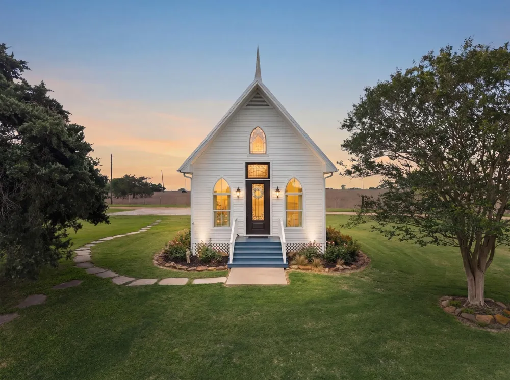 5025 Wickel Road Burton, TX 77835