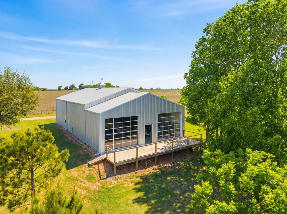 5025 Wickel Road Burton, TX 77835
