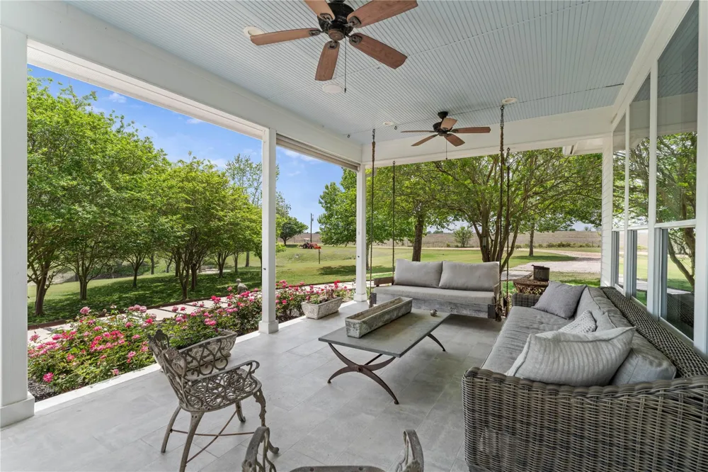 5025 Wickel Road Burton, TX 77835