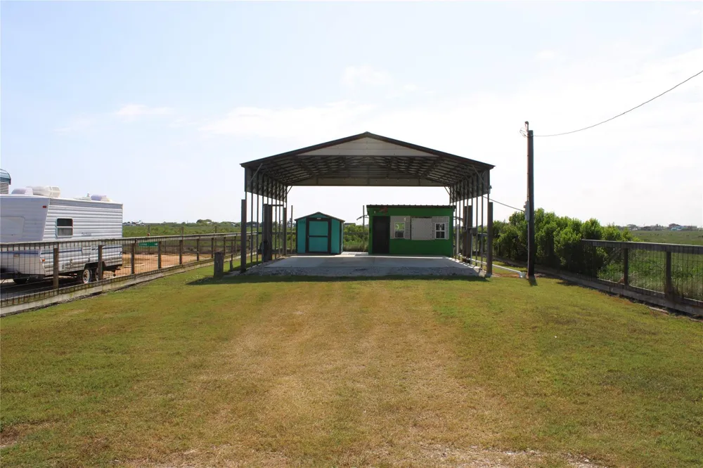 1502 County Road 299 Sargent, TX 77414