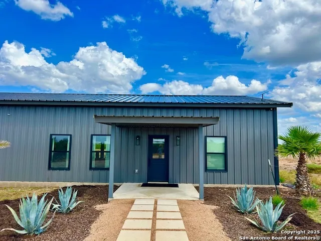 IH 35 Pearsall, TX 78061
