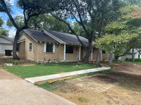 13002 Cedarhurst Circle