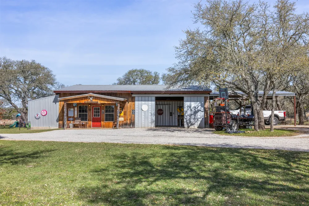 8901 County Road 108 Burnet, TX 78611