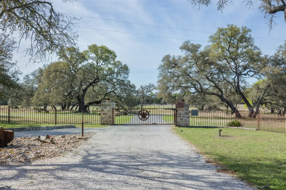8901 County Road 108 Burnet, TX 78611